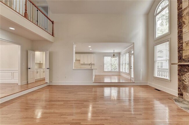 Building Photo - 10645 Honey Brook Cir