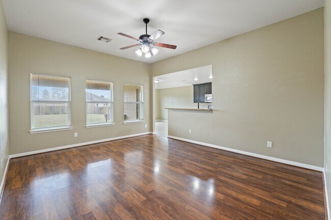 Building Photo - 18875 Maverick Ranch Rd E