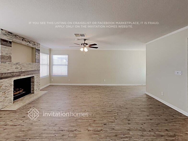 Building Photo - 1420 Pacific Terrace Dr
