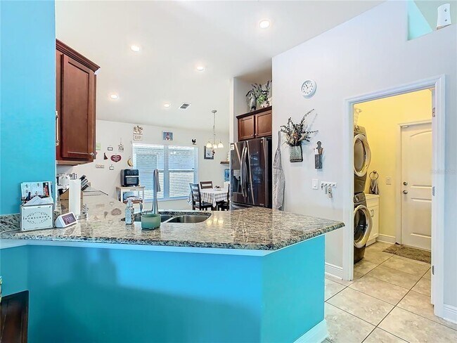 Building Photo - 649 Meadow Pointe Dr