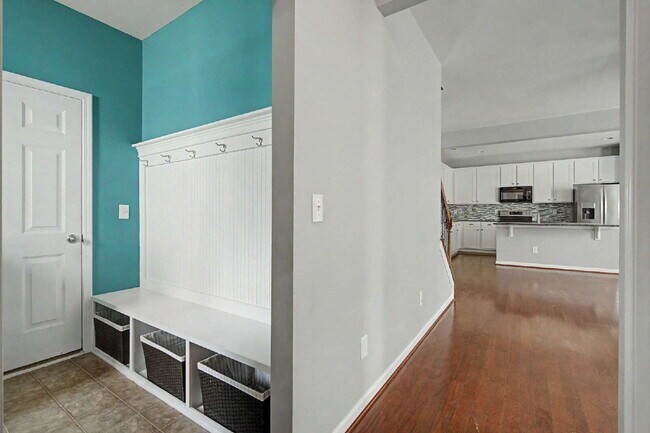Building Photo - 5-Bedroom Home w/ Fenced-in BackYard in Knightdale