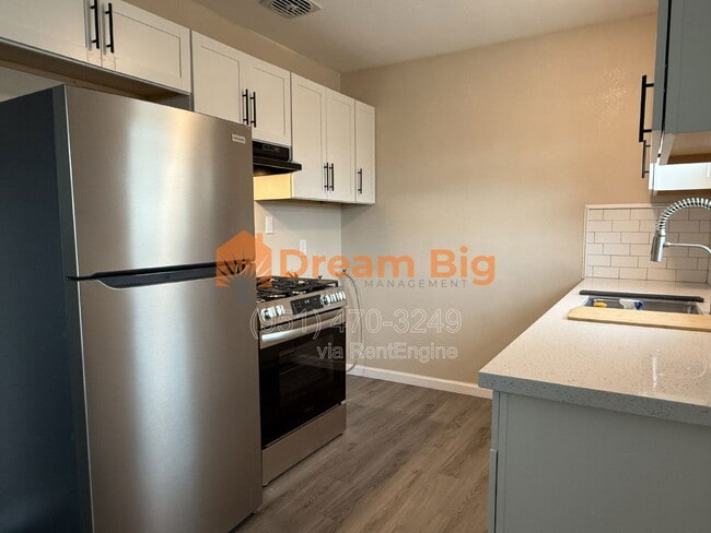 Building Photo - 1365 Stillman Ave