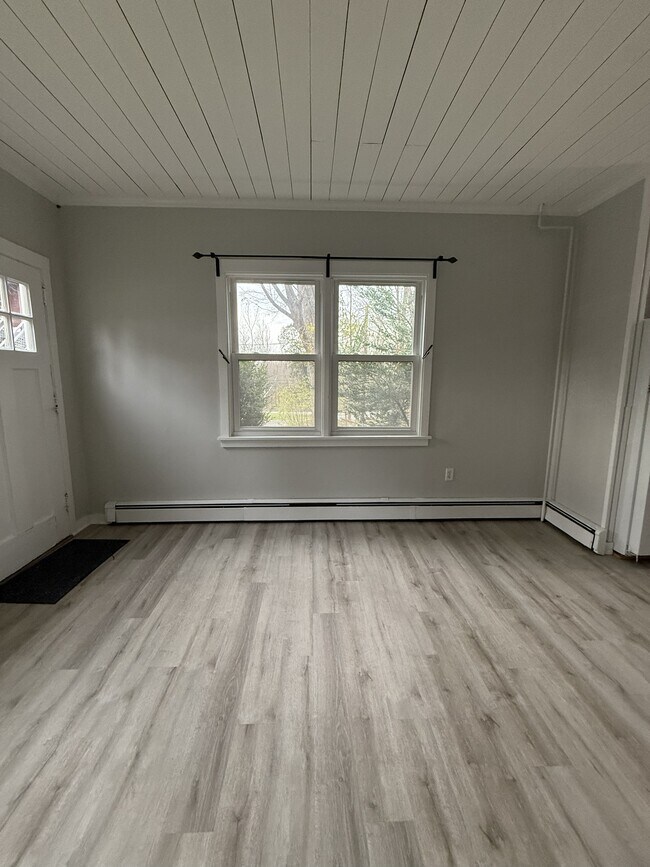 Building Photo - Beckley House