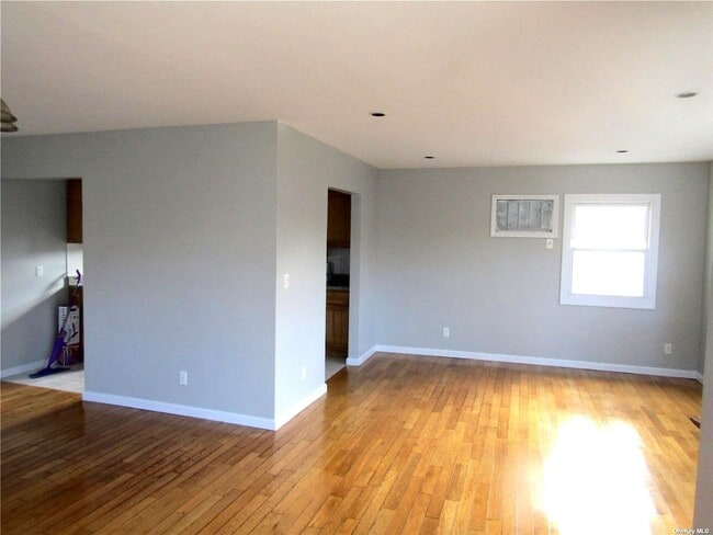 Building Photo - 93-15 240th St