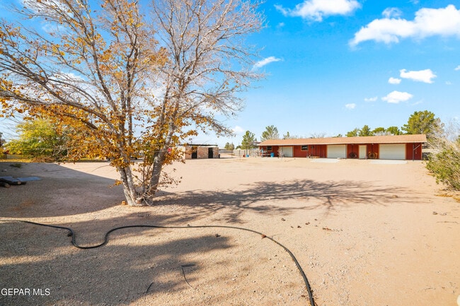 Building Photo - 16051 Harrison Ave