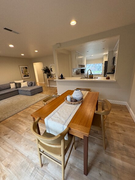 Building Photo - 984 San Miguel Rd