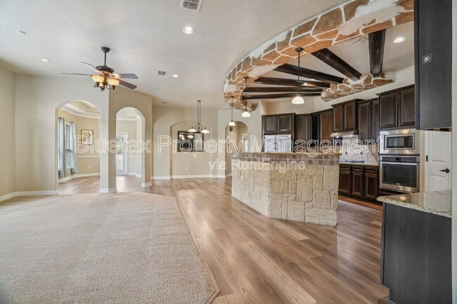 Building Photo - 11326 Begonia rock