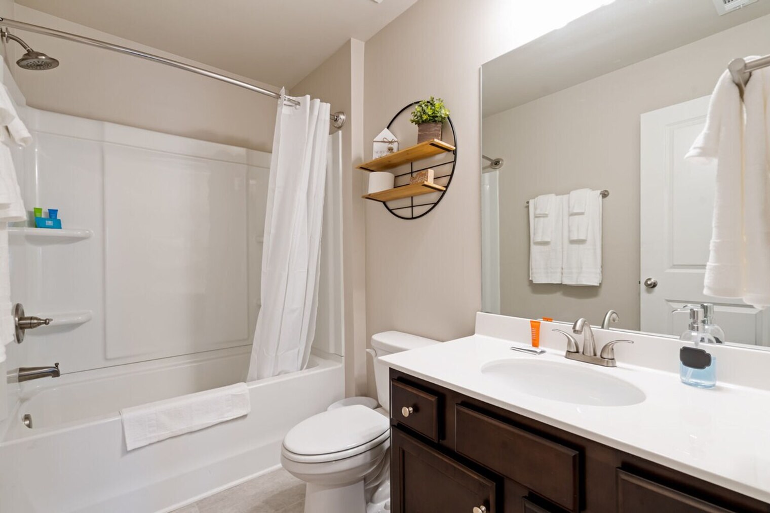 Building Photo - 2029 Pinnacle Walk