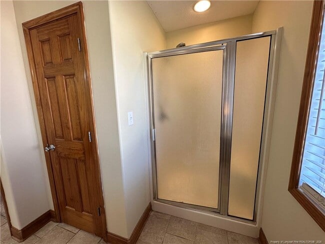 Building Photo - 1935 Sunshine Ct