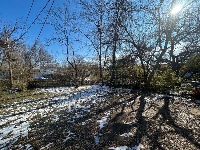 Building Photo - 10412 Prince Dr