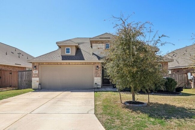 Primary Photo - Spacious 1.5 Story Home with a Versatile F...