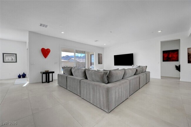 Building Photo - 10851 Mila Lndg Ave