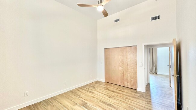 Building Photo - Beautifully Remodeled Top to Bottom Single...
