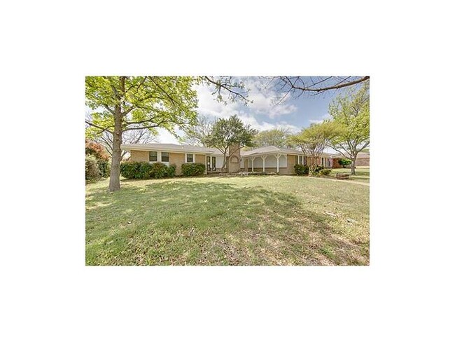 Primary Photo - 1724 Midcrest Dr