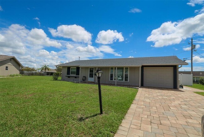 Building Photo - 1204 Harkness Way