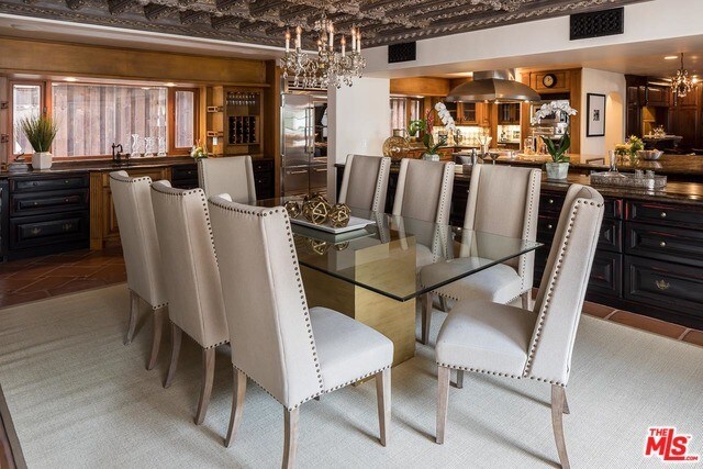 Building Photo - 704 N Arden Dr