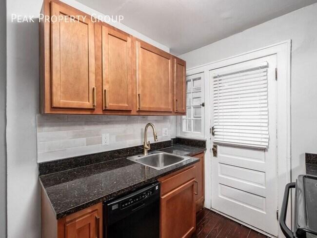 Building Photo - 83 W. First Avenue-2 Bedroom