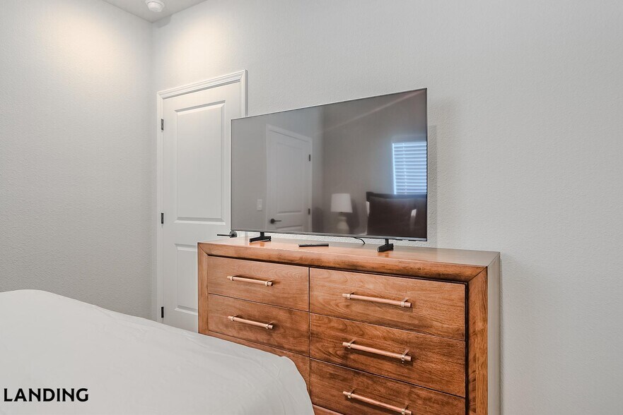 Building Photo - 1650 Harris Hill Rd