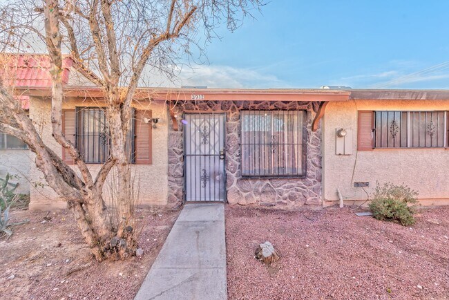 Building Photo - 3912 Torsby Pl