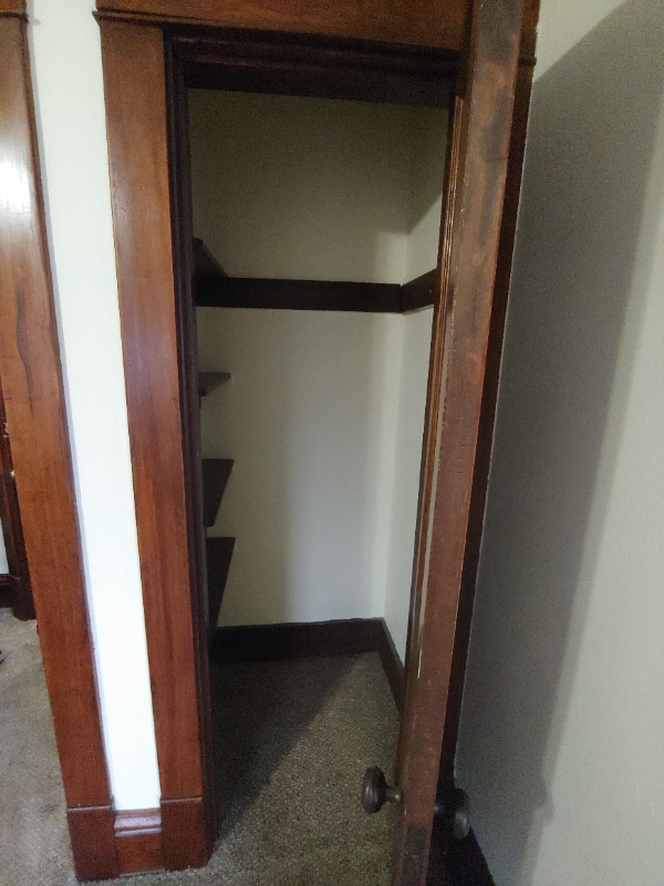 Building Photo - 102 Franklin St