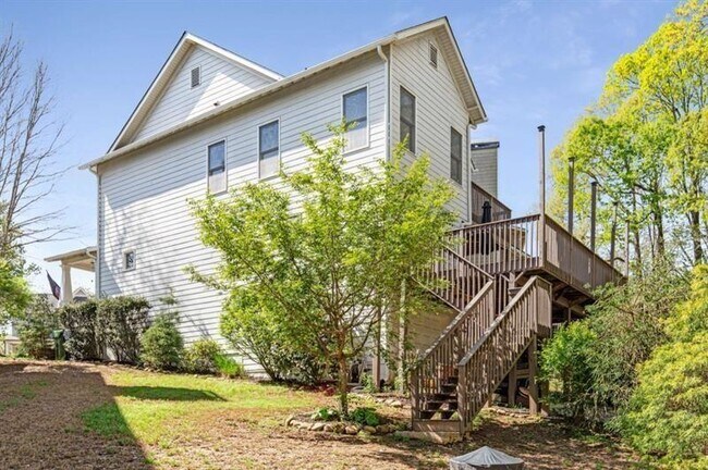 Building Photo - 1390 Marion Walk SE