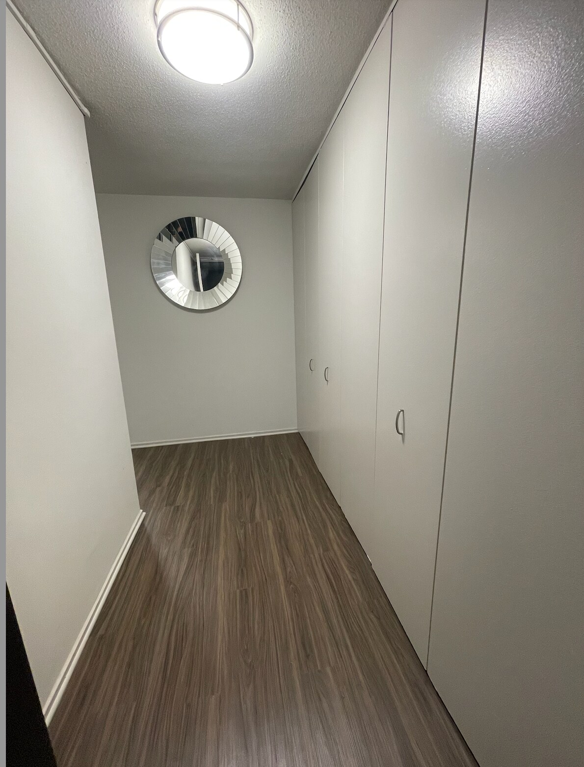 Building Photo - 1122 N Dearborn St