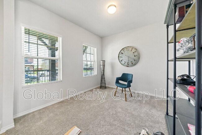 Building Photo - 6735 Shiraz Wy