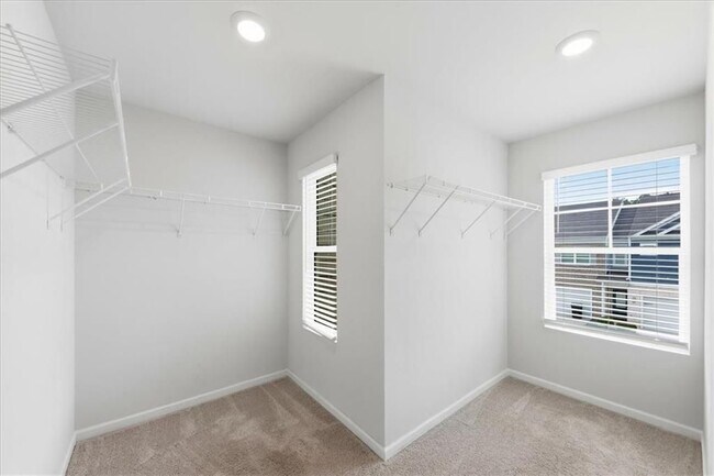 Building Photo - 4526 Fillmore Trl SW