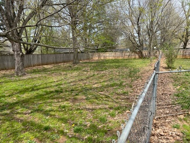 Building Photo - Four Bedroom Home on Over Half an Acre in Vandergriff School District