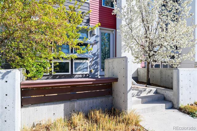 Building Photo - 2807 W 52nd Ave