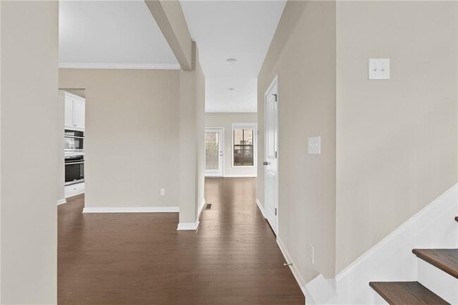 Building Photo - 331 Northaven Ave