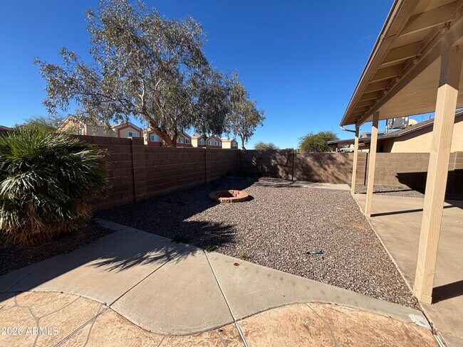 Building Photo - 1622 S Park St