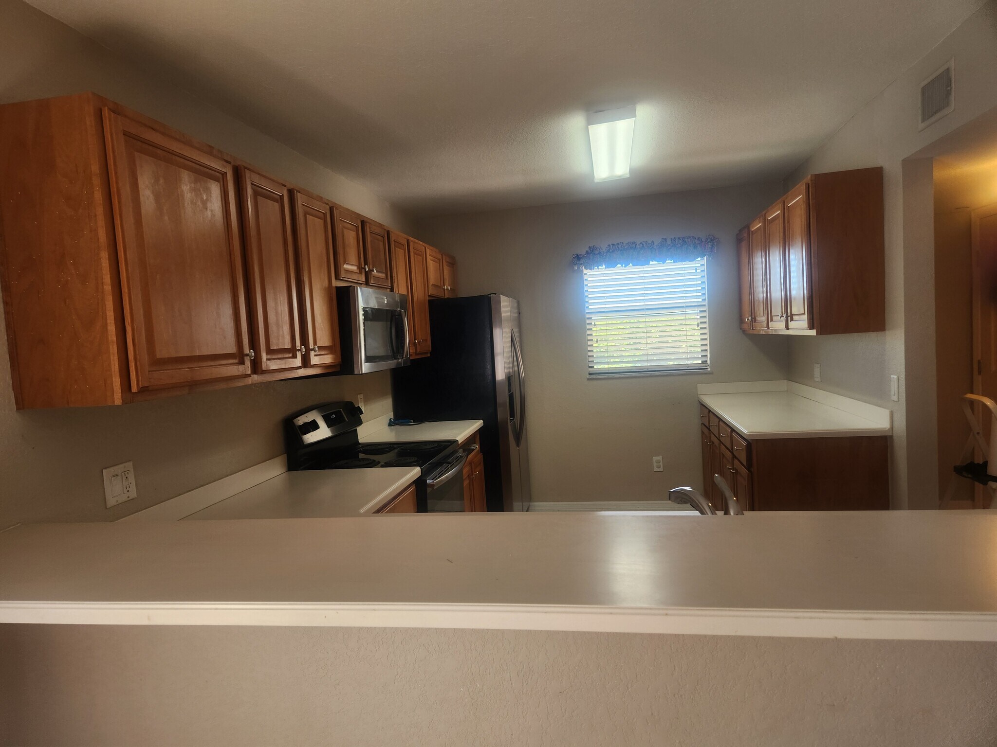 Building Photo - 175 Kings Hwy