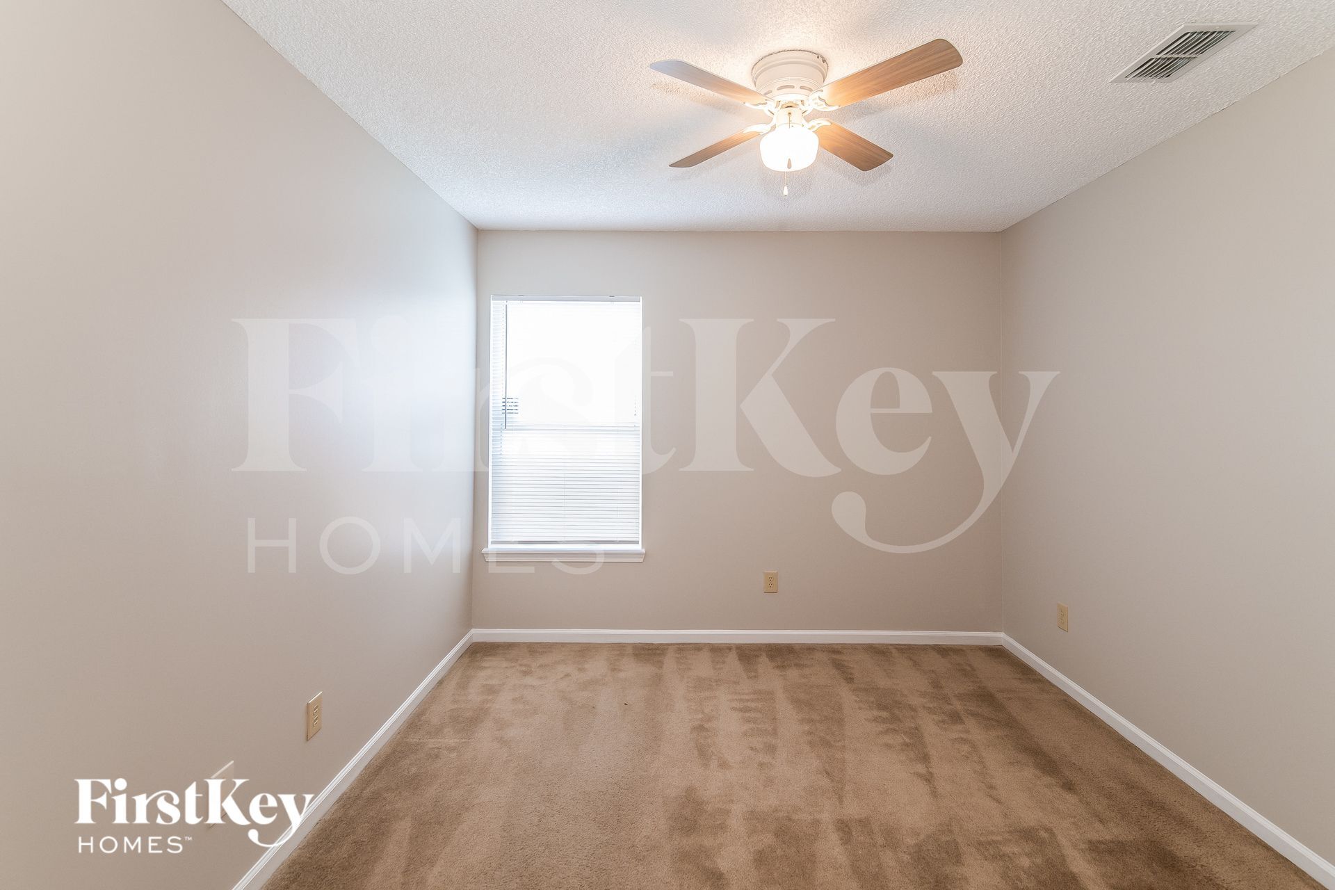 Building Photo - 12305 Woodstone Terrace