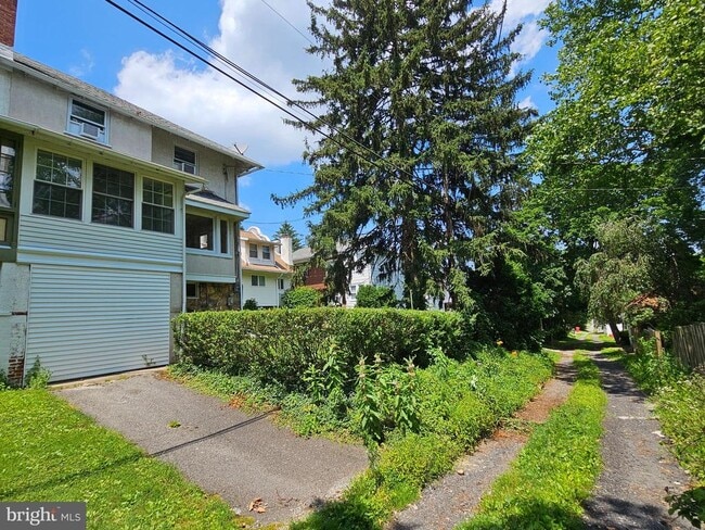 Building Photo - 507 N 25th St