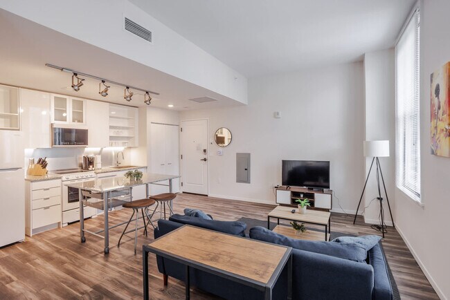 Building Photo - 9-JAN-JAN E 4th St