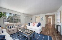 Building Photo - 1281 Diana Ave