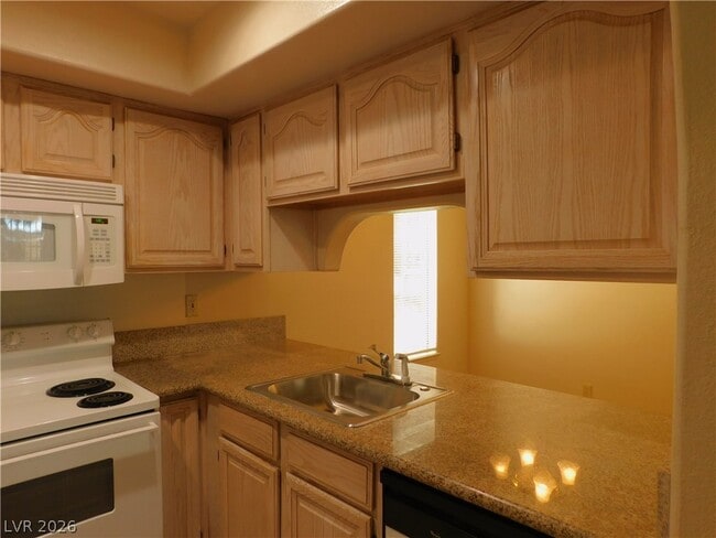 Building Photo - 601 Cabrillo Cir