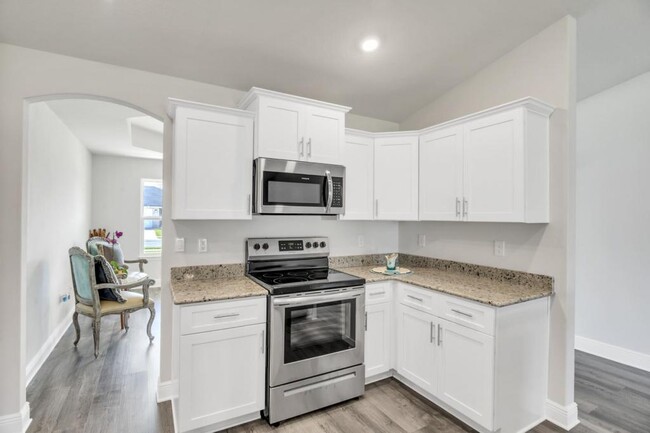 Building Photo - 3840 Redbud Wy
