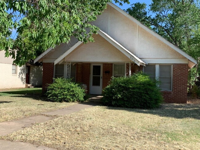 Building Photo - PRELEASE! Great Home Close to Tech and Schools!
