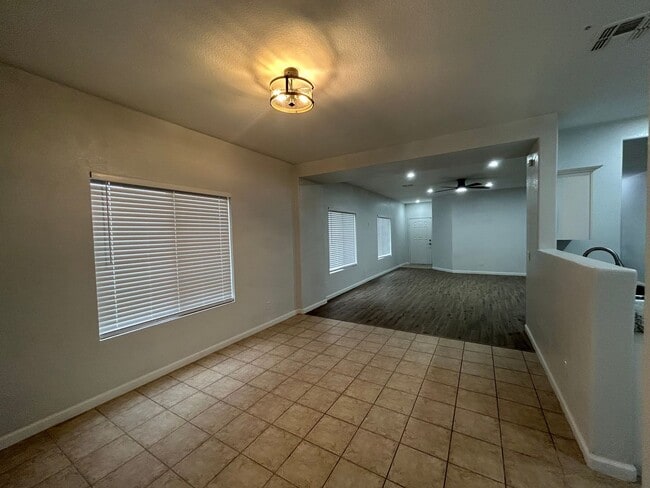 Building Photo - Free November Rent! Beautiful Home in Johnson Ranch! Fully Renovated! Waived Application fee!