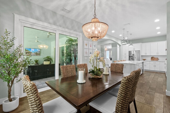 Building Photo - 2532 SE Jason Pl