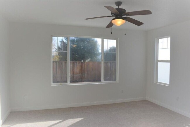 Building Photo - Spacious 4/3 located by American Canyon High available for rent!