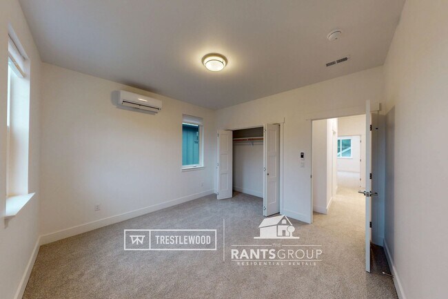 Building Photo - Brand New! Modern Home in Trestlewood – Where Comfort Meets Community!