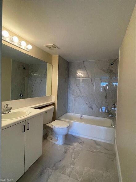 Building Photo - 1205 Wildwood Lakes Blvd