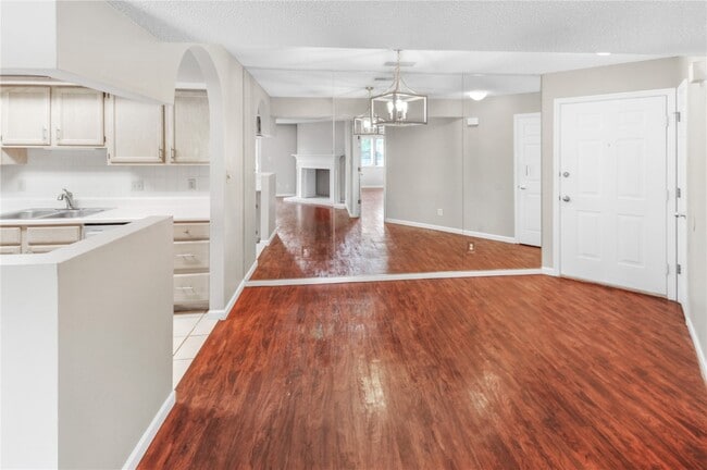 Building Photo - 421 Shirley Ridge Dr