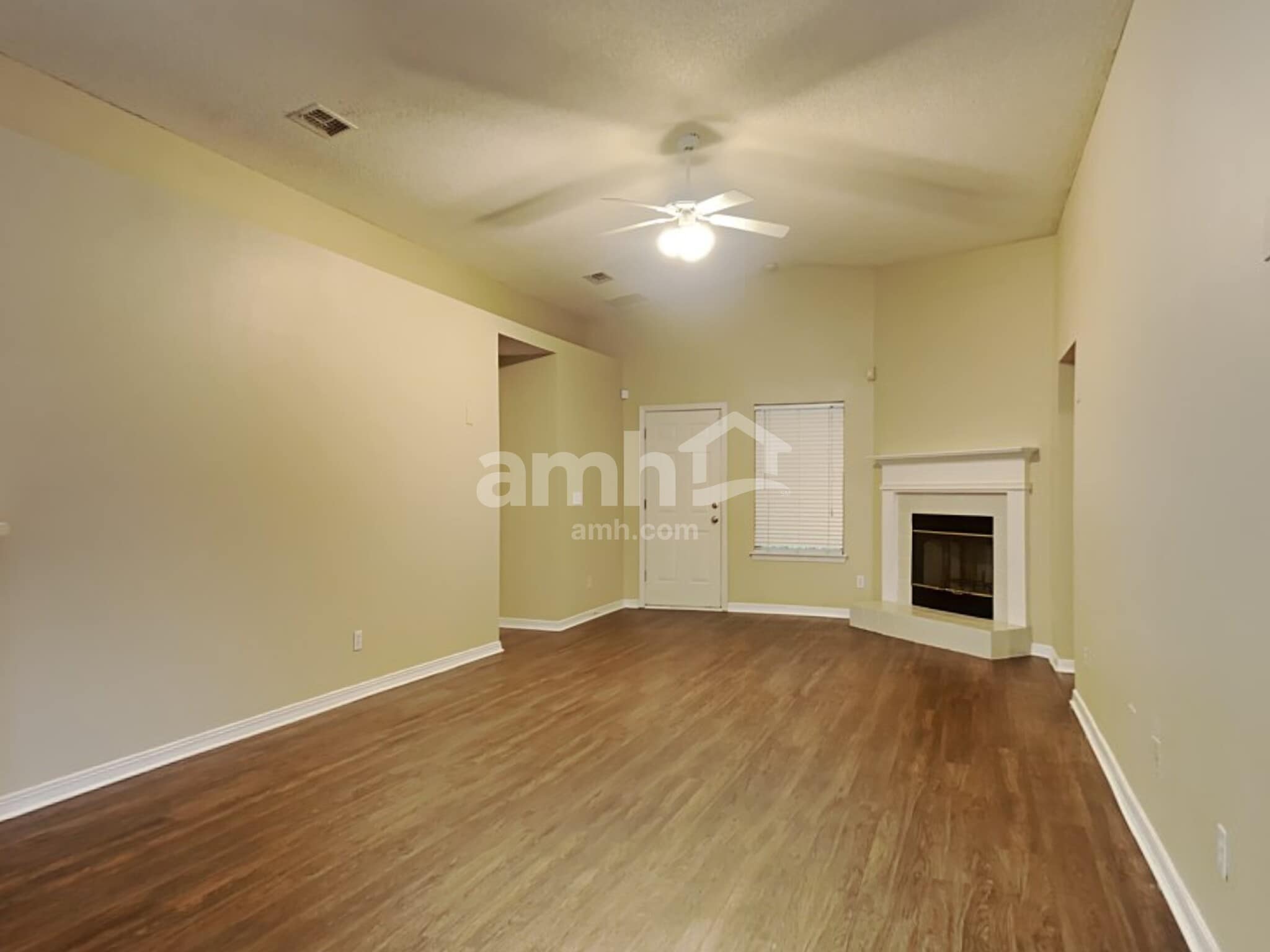 Building Photo - 6265 Ironside Dr N