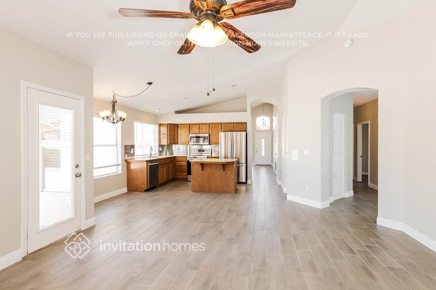 Building Photo - 19536 N 51st Dr