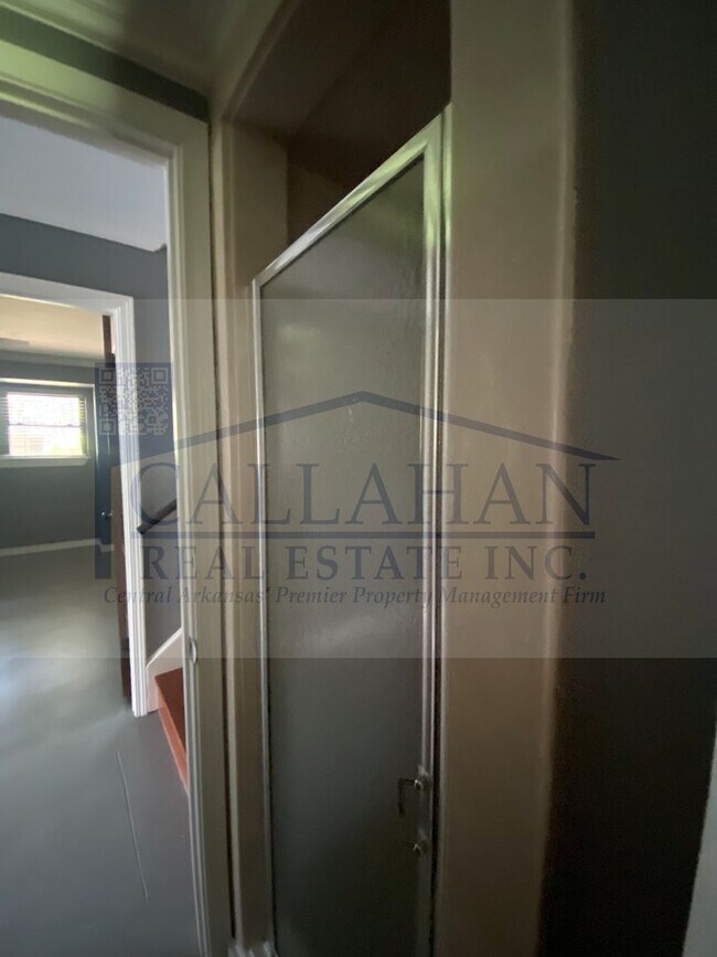 Building Photo - Jacksonville Foxwood Home