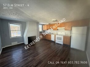 Building Photo - 57 Elm St